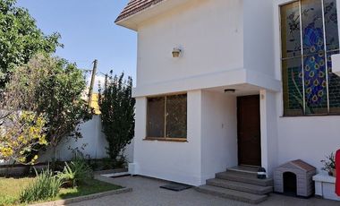 VENDO CASA GRANDES ESPACIOS