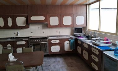 VENDO CASA GRANDES ESPACIOS
