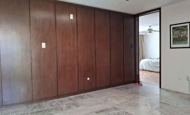VENDO CASA GRANDES ESPACIOS