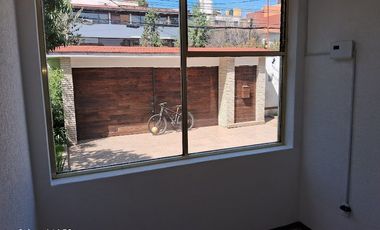 VENDO CASA GRANDES ESPACIOS