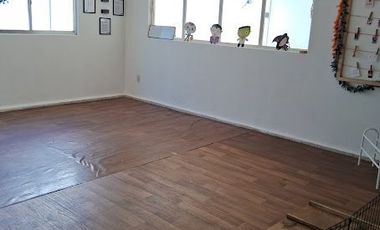 VENDO CASA GRANDES ESPACIOS