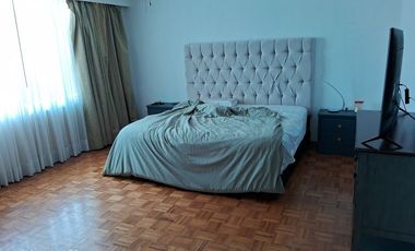 VENDO CASA GRANDES ESPACIOS