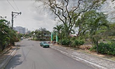 400 sqm lot with pre-owned house in Congressional Village Project 8 Quezon City