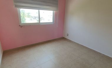 Casa climatizada de 3 recámaras en clúster en Dream Lagoons. Vigilancia 24/7