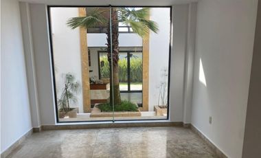 Casa en renta en la vista country zona atlixcayotl