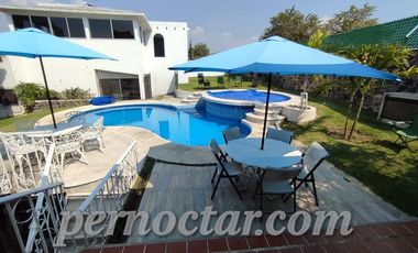 Hermosa Casa para Vacaciones o Fines de Semana en Fracc. Lomas de Cocoyoc, Morelos