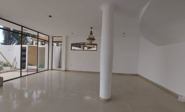 Samborondon, Vendo Hermosa Casa Remodelada con Vista al Rio