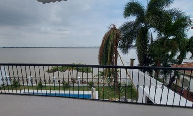 Samborondon, Vendo Hermosa Casa Remodelada con Vista al Rio