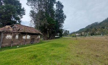 Terreno de venta en Cuenca via Monay Baguanchi con permiso de uso industrial