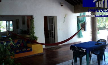 C113 Casa en Venta 3 recámaras piscina cerca playa Troncones