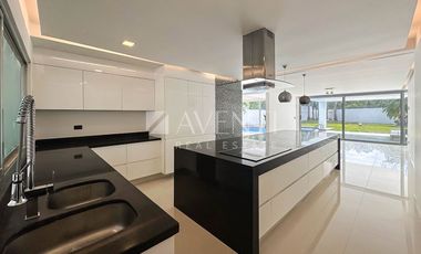 Casa en venta y renta en Villa Magna Residencial en Cancún, Quintana Roo.