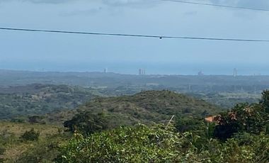 CASA DE CAMPO EN VENTA EN EL CALVARIO LAS LAJAS CHAME PANAMÁ