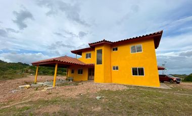 CASA DE CAMPO EN VENTA EN EL CALVARIO LAS LAJAS CHAME PANAMÁ