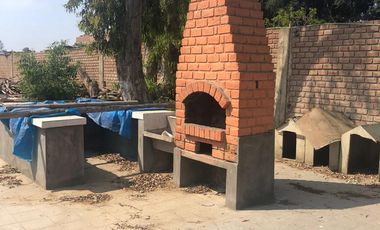 Venta de Terreno con Casa en Zona Industrial