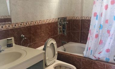Venta de Terreno con Casa en Zona Industrial