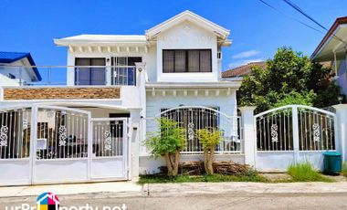 rush for sale house in pacific grand villas lapu lapu with 3 car garages