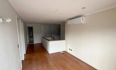 Vendemos amplio departamento dúplex en Condominio las Encinas
