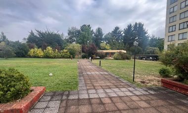 Vendemos amplio departamento dúplex en Condominio las Encinas