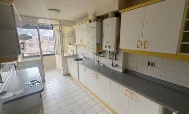 Vendemos amplio departamento dúplex en Condominio las Encinas