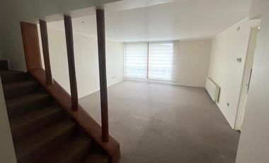 Vendemos amplio departamento dúplex en Condominio las Encinas