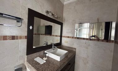 Oportunidad Vendo villa totalmente equipada en San Sebastián