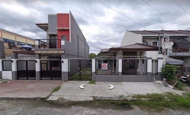 HOUSE COMPOUND WITH STUDIO APARTMENTS FOR SALE IN ANGELES CITY NEAR CLARK
