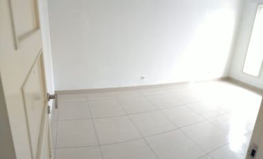 Disewakan Rumah Cluster Ruby Pondok Hijau Golf Gading Serpong Tangerang Murah Bagus Siap Huni Lokasi Nyaman Strategis