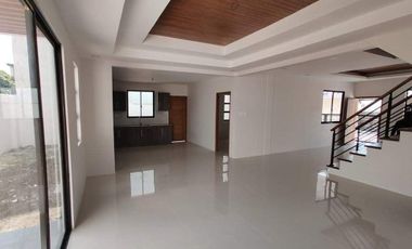 4 bedrooms house in Multinational Village Paranaque for lease
