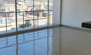 Departamento nuevo, con 3 recamaras, 2 estacionamientos, cerca vias de comunicacion