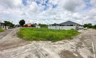 Land 108 Sq.wah for SALE in San Kanphaeng