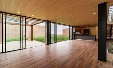 PR21912 Casa en arriendo en el sector Altos de Palmas