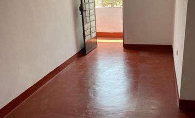 VENDO CASA DE 3 PISOS JIRON AGUA MARINA MZ I LOTE 33 SAN JUAN DE LURIGANCHO