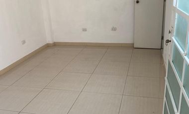 VENDO CASA DE 3 PISOS JIRON AGUA MARINA MZ I LOTE 33 SAN JUAN DE LURIGANCHO