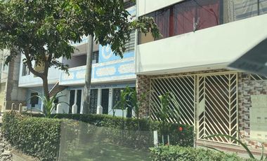 VENDO CASA DE 3 PISOS JIRON AGUA MARINA MZ I LOTE 33 SAN JUAN DE LURIGANCHO