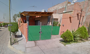 Casa en venta en colonia Yerbabuena, Guanajuato.