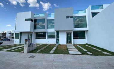 $2,600,000 TOTALMENTE EQUIPADA ROOF GARDEN PACHUCA