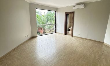 Casa de alquiler en primeros Kms Vía Samborondón