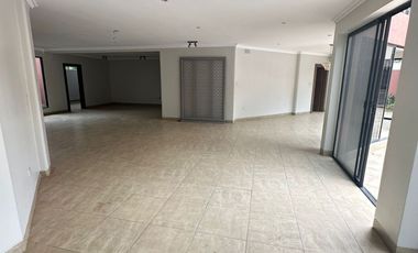 Casa de alquiler en primeros Kms Vía Samborondón