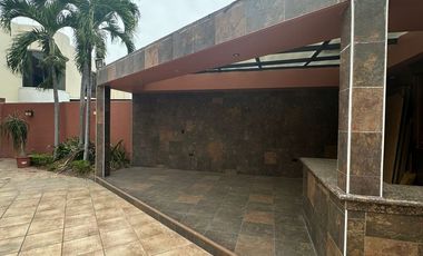 Casa de alquiler en primeros Kms Vía Samborondón