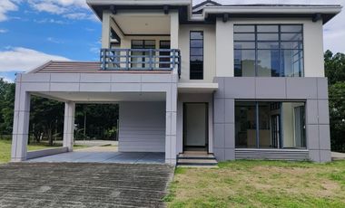 RFO Japanese Luxury Mansion for sale in South Forbes by Cathay Land