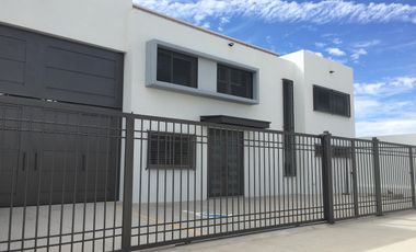 Bodega en renta en Blvd Saturno entre Blvd Valtierra y Libramiento Morelos