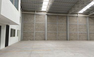 Bodega en renta en Blvd Saturno entre Blvd Valtierra y Libramiento Morelos