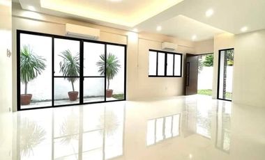 FOR SALE! 263 sqm Modern Bungalow House and Lot at Better Living Subd. Parañaque City