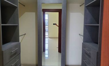 Casa de venta en la Urbanización Condado de Vicolinci, 3 dormitorios.