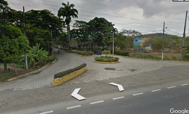 Venta Terreno en Lago de Capeira 1050 Mts.2 frente a lago - Vía Daule - Guayaquil - T022