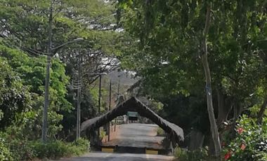 Venta Terreno en Lago de Capeira 1050 Mts.2 frente a lago - Vía Daule - Guayaquil - T022