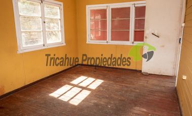 Venta de sitio urbano con casa en Huanta, orilla de carretera y río. Valle del Elqui. $47 millones