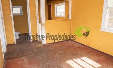 Venta de sitio urbano con casa en Huanta, orilla de carretera y río. Valle del Elqui. $47 millones