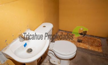 Venta de sitio urbano con casa en Huanta, orilla de carretera y río. Valle del Elqui. $47 millones
