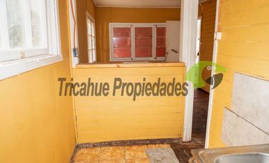 Venta de sitio urbano con casa en Huanta, orilla de carretera y río. Valle del Elqui. $47 millones